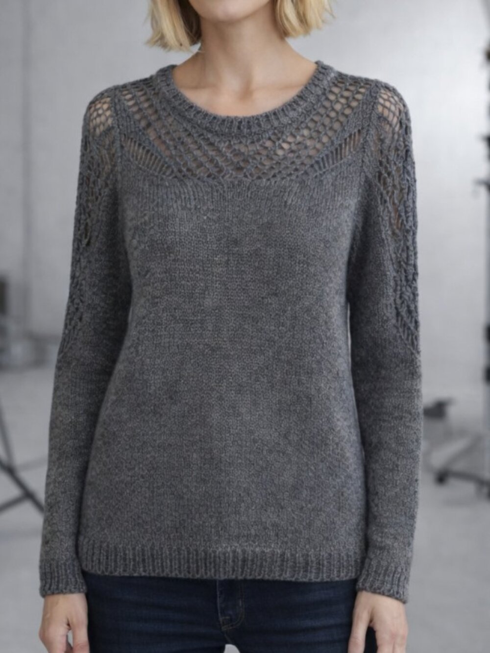Lucky Brand Gray Crew Neck Sweater with Geometric Pattern